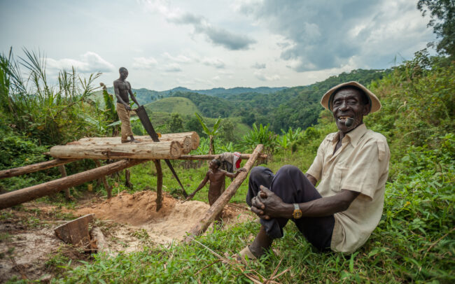 Local Workers • Bwindi, Uganda